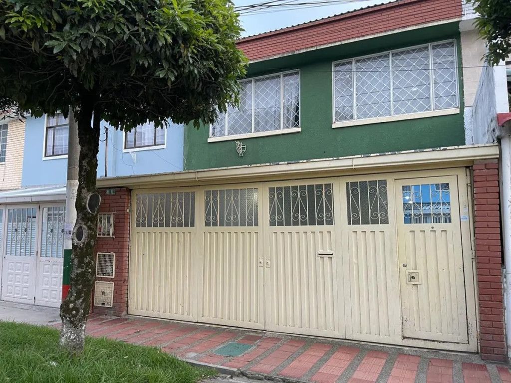 Casa en venta Cundinamarca Bogotá Quiroga Sur 168 m2 Habitaciones 5 Baños 3 Garajes 1 Precio $490000000