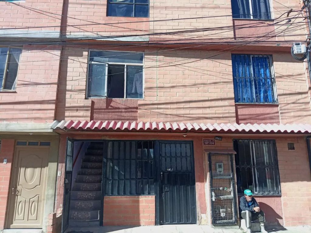 Casa en venta Cundinamarca Soacha Prado De Los Rosales 126 m2 Habitaciones 6 Baños 3 Garajes 0 Precio $300000000