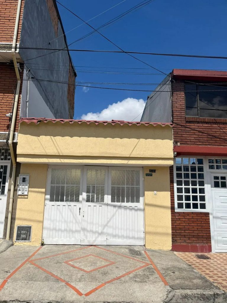 Casa en venta Cundinamarca Bogotá Marsella 93 m2 Habitaciones 3 Baños 2 Garajes 1 Precio $570000000