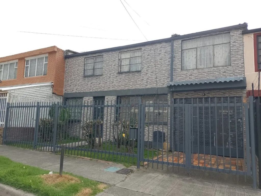 Casa en venta Cundinamarca Bogotá Sociego Sur 165 m2 Habitaciones 5 Baños 2 Garajes 5 Precio $900000000