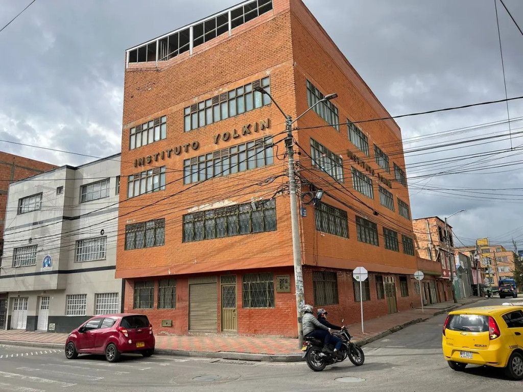 Edificio en venta Cundinamarca Bogotá Ub Class 991 m2 Habitaciones 0 Baños 10 Garajes 0 Precio $2200000000