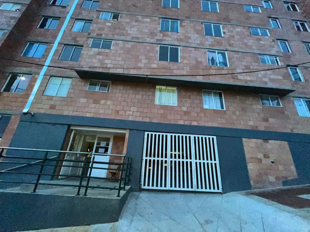Apartamento en venta Cundinamarca Bogotá Asd 42 m2 Habitaciones 3 Baños 1 Garajes 1 Precio $150000000