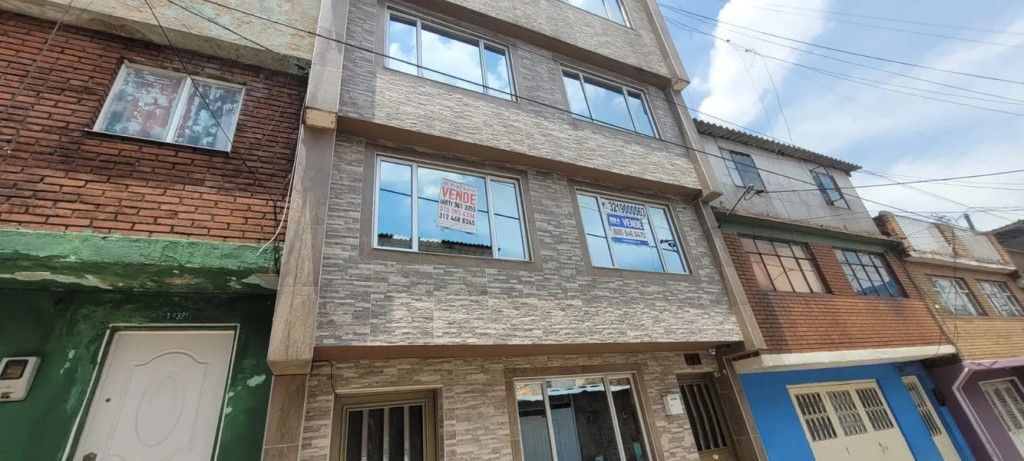 Casa en venta Cundinamarca Bogotá Calarca 333 m2 Habitaciones 12 Baños 6 Garajes 1 Precio $620000000