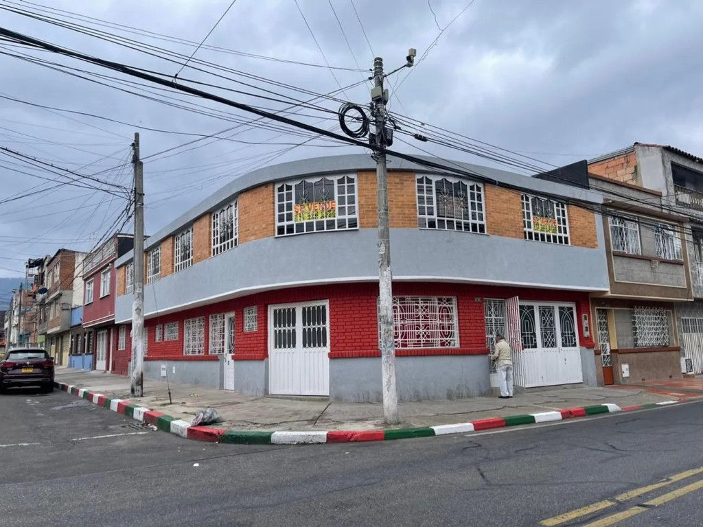 Casa en venta Cundinamarca Bogotá Caracas 324 m2 Habitaciones 3 Baños 3 Garajes 1 Precio $700000000