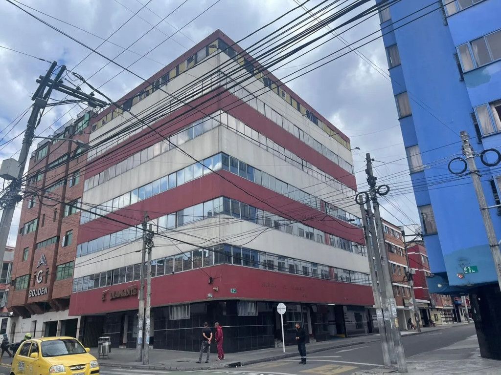 Edificio en venta Cundinamarca Bogotá Restrepo 2100 m2 Habitaciones 1 Baños 10 Garajes 1 Precio $7000000000
