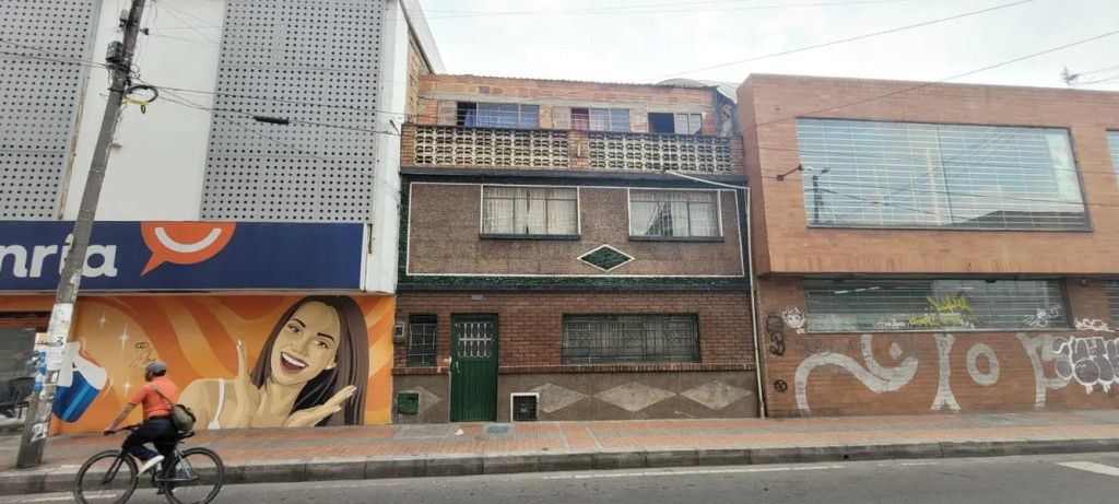 Casa en venta Cundinamarca Bogotá Samore 200 m2 Habitaciones 7 Baños 3 Garajes 0 Precio $580000000