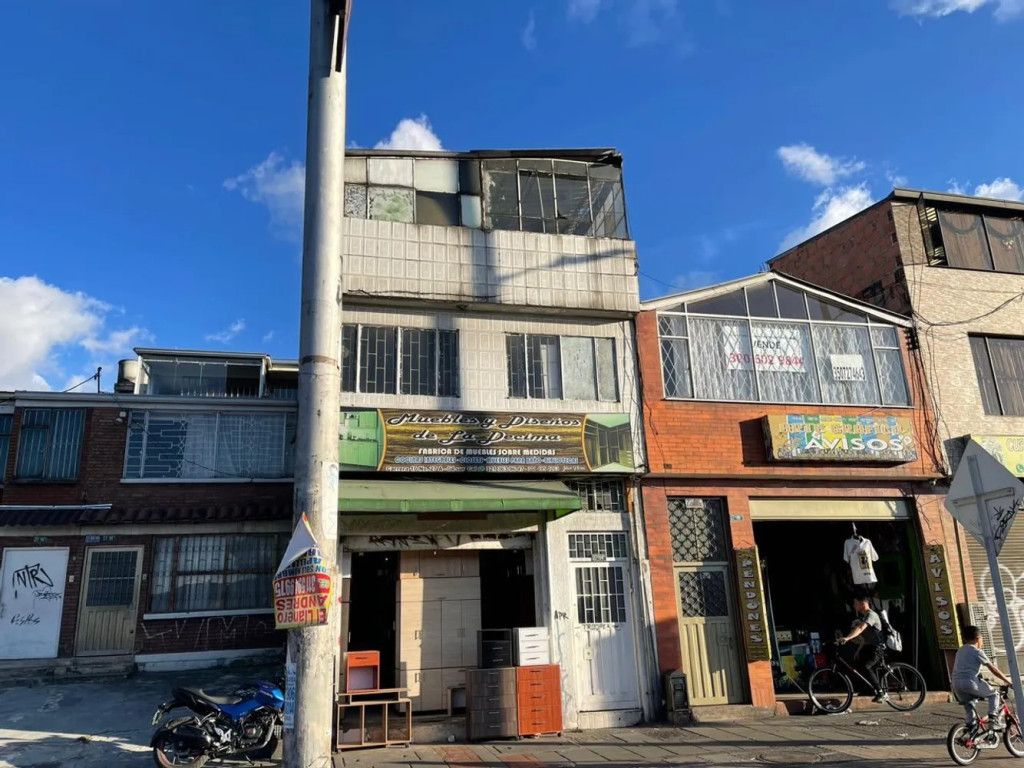 Casa en venta Cundinamarca Bogotá Unifamiliares Avenida Decima 358 m2 Habitaciones 5 Baños 5 Garajes 0 Precio $710000000