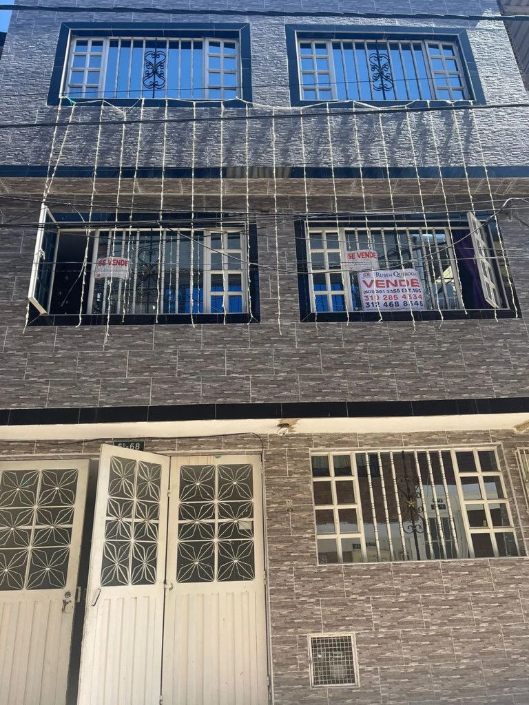 Casa en venta Cundinamarca Bogotá Diana Turbay 200 m2 Habitaciones 7 Baños 3 Garajes 1 Precio $360000000