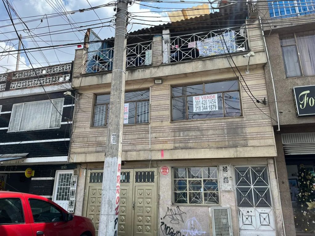 Casa en venta Cundinamarca Bogotá Olarte 238 m2 Habitaciones 3 Baños 5 Garajes 0 Precio $590000000