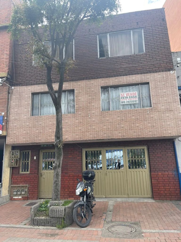 Casa en venta Cundinamarca Bogotá Bravo Paez 480 m2 Habitaciones 10 Baños 4 Garajes 1 Precio $780000000