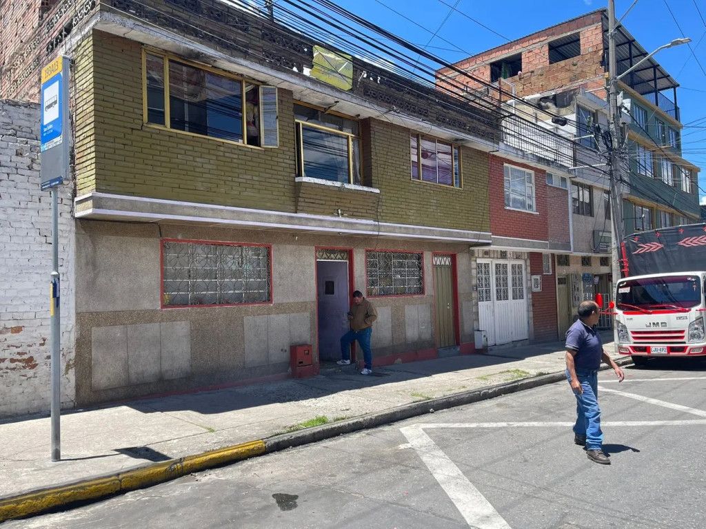 Casa en venta Cundinamarca Bogotá La Sureña 154 m2 Habitaciones 6 Baños 4 Garajes 0 Precio $570000000