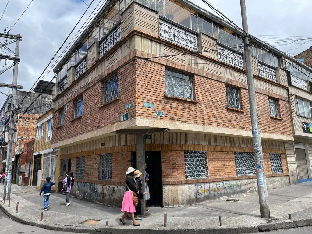 Casa en venta Cundinamarca Bogotá Restrepo 287 m2 Habitaciones 5 Baños 3 Garajes 0 Precio $670000000