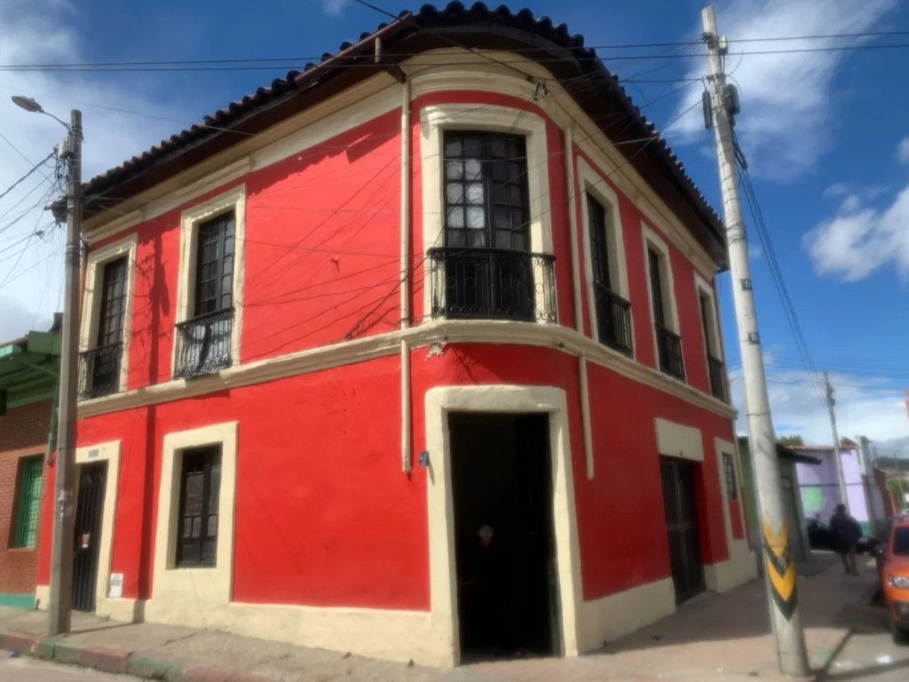 Casa en venta Cundinamarca Bogotá Colombia 223 m2 Habitaciones 10 Baños 3 Garajes 1 Precio $390000000