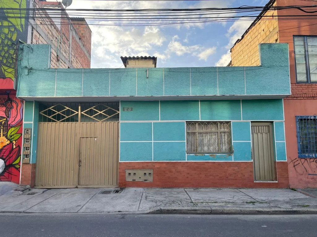 Casa en venta Cundinamarca Bogotá Restrepo Occidental 500 m2 Habitaciones 10 Baños 4 Garajes 0 Precio $1400000000