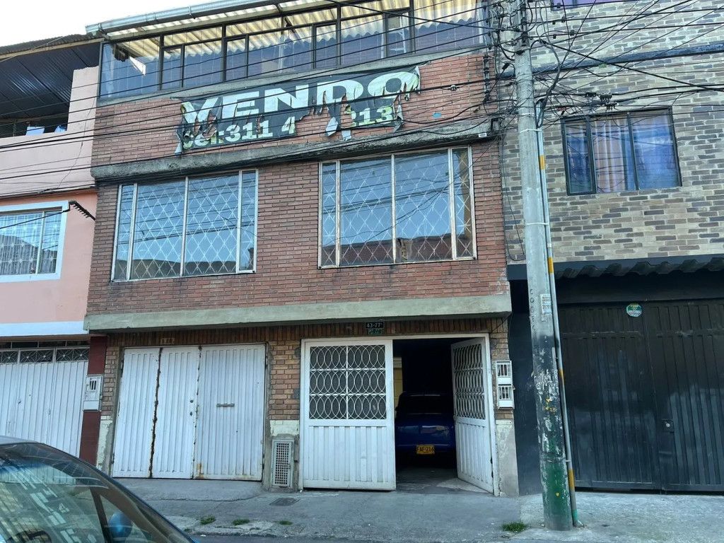 Casa en venta Cundinamarca Bogotá Colombia 336 m2 Habitaciones 9 Baños 4 Garajes 2 Precio $850000000