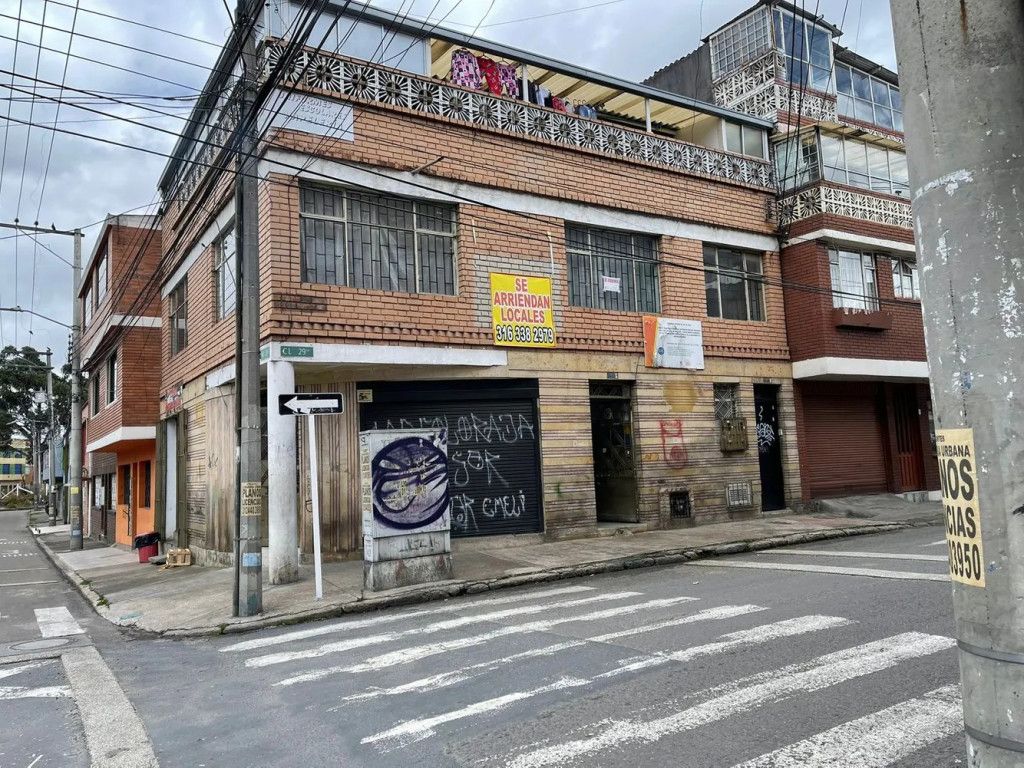 Casa en venta Cundinamarca Bogotá La Merced Norte 270 m2 Habitaciones 8 Baños 4 Garajes 0 Precio $630000000