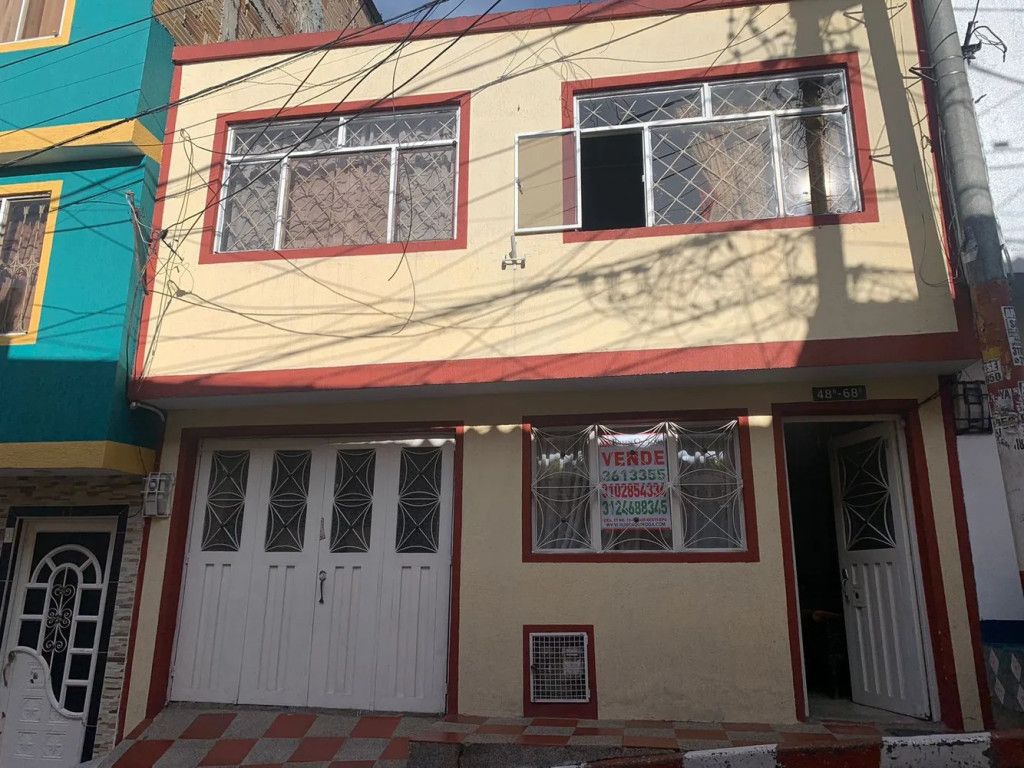 Casa en venta Cundinamarca Bogotá Diana Turbay 140 m2 Habitaciones 6 Baños 3 Garajes 1 Precio $260000000