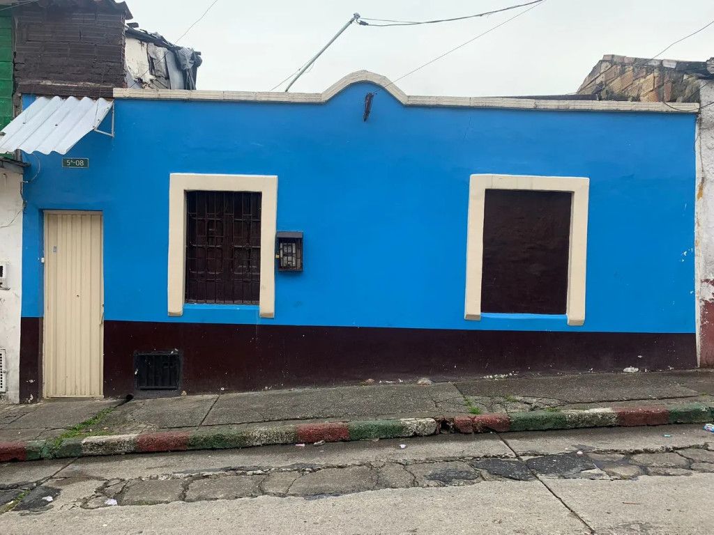 Casa en venta Cundinamarca Bogotá Las Cruces 186 m2 Habitaciones 6 Baños 2 Garajes 0 Precio $290000000