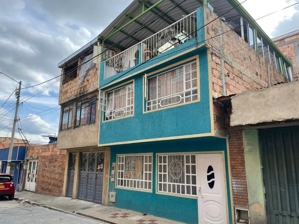 Casa en venta Cundinamarca Bogotá San Martin 140 m2 Habitaciones 3 Baños 2 Garajes 0 Precio $280000000