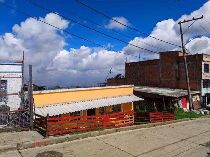 Casa en venta Cundinamarca Bogotá Los Pinos 96 m2 Habitaciones 3 Baños 1 Garajes 0 Precio $200000000