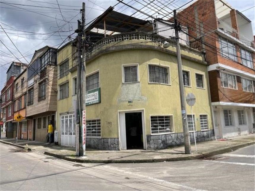 Casa en venta Cundinamarca Bogotá Santa Matilde 203 m2 Habitaciones 2 Baños 4 Garajes 1 Precio $460000000