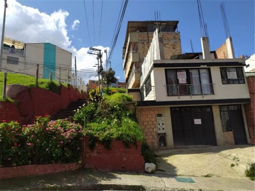 Casa en venta Cundinamarca Bogotá Marco Fidel Suarez No 1 130 m2 Habitaciones 5 Baños 3 Garajes 1 Precio $375000000