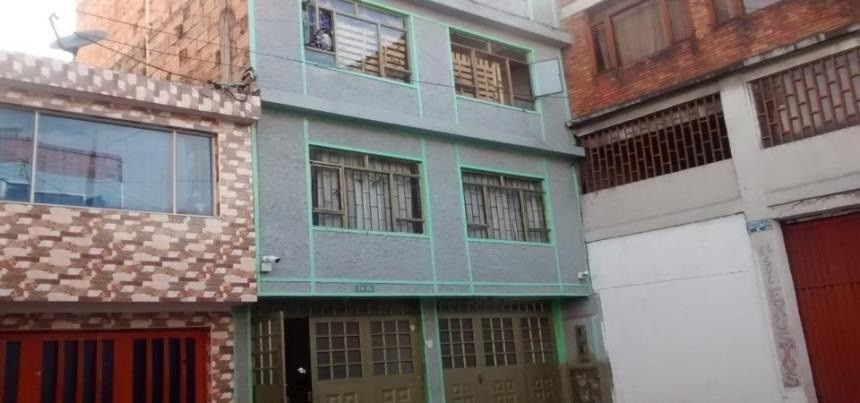 Casa en venta Cundinamarca Bogotá La Fraguita 350 m2 Habitaciones 10 Baños 6 Garajes 2 Precio $715000000