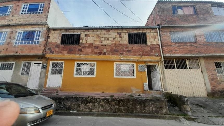 Casa en venta Cundinamarca Bogotá La Nueva Gloria 157 m2 Habitaciones 5 Baños 2 Garajes 0 Precio $240000000