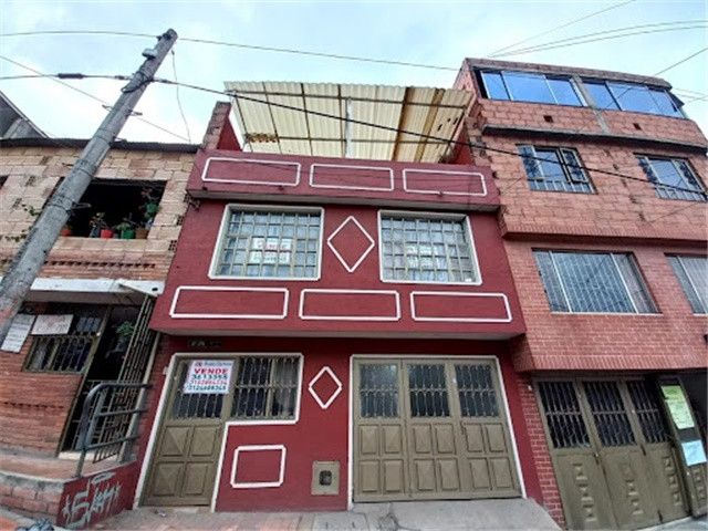 Casa en venta Cundinamarca Bogotá Virrey 211 m2 Habitaciones 6 Baños 3 Garajes 1 Precio $450000000