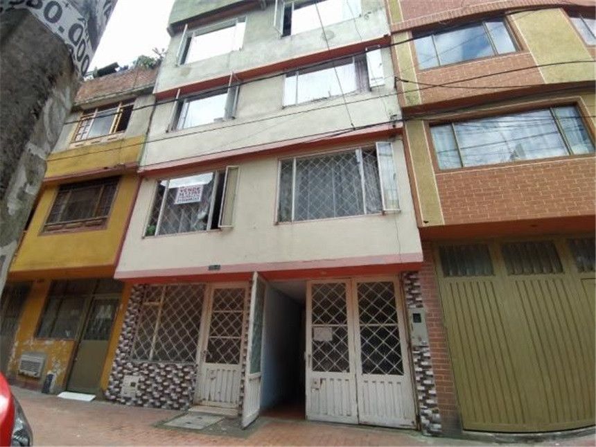 Casa en venta Cundinamarca Bogotá San Pedro 324 m2 Habitaciones 12 Baños 6 Garajes 1 Precio $650000000