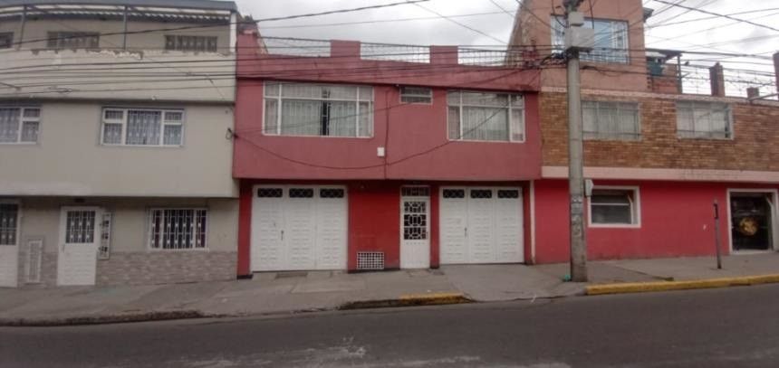Casa en venta Cundinamarca Bogotá Claret 394 m2 Habitaciones 14 Baños 8 Garajes 4 Precio $900000000