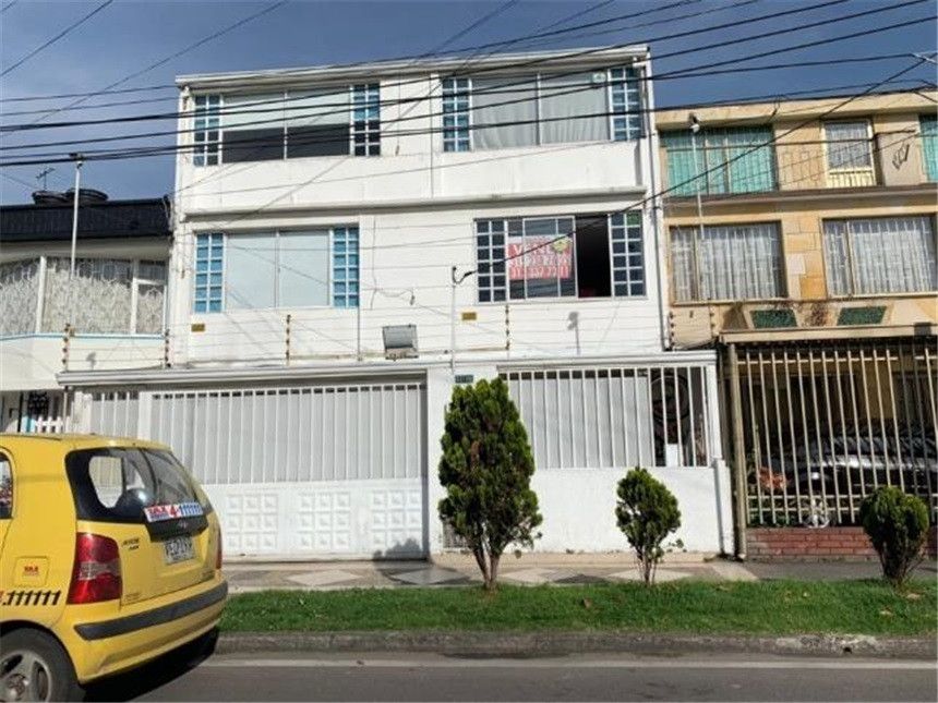 Casa en venta Cundinamarca Bogotá Bosque Popular 369 m2 Habitaciones 7 Baños 6 Garajes 3 Precio $950000000