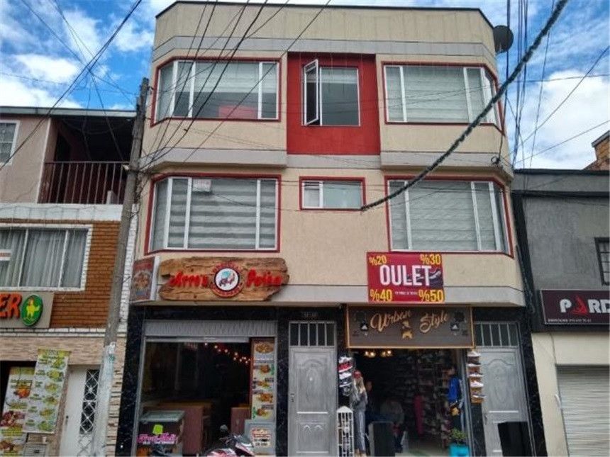 Casa en venta Cundinamarca Bogotá Marco Fidel Suarez 737 m2 Habitaciones 18 Baños 10 Garajes 0 Precio $2400000000