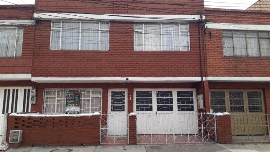 Casa en venta Cundinamarca Bogotá Brasilia 307 m2 Habitaciones 8 Baños 3 Garajes 2 Precio $870000000