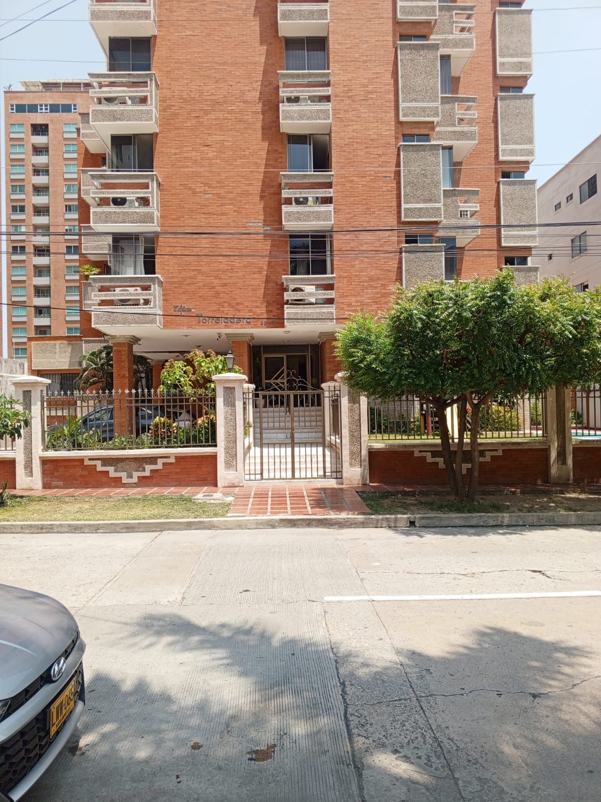 Apartamento en arriendo o venta Atlántico Barranquilla Altos Del Limon 260 m2 Habitaciones 4 Baños 4 Garajes 2 Precio venta $600000000 Precio arriendo $4700000