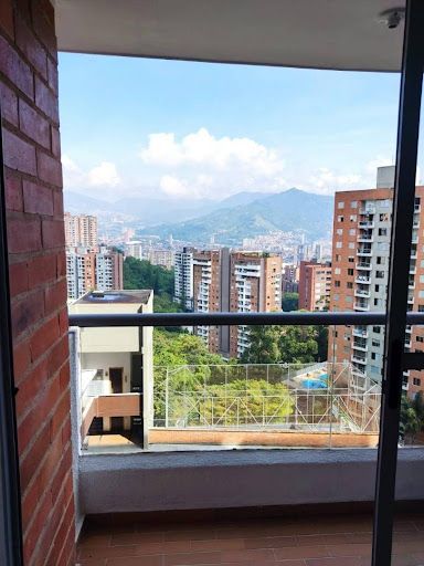 Apartamento en arriendo Antioquia Envigado Loma Del Barro 65 m2 Habitaciones 3 Baños 2 Garajes 1 Precio $2700000