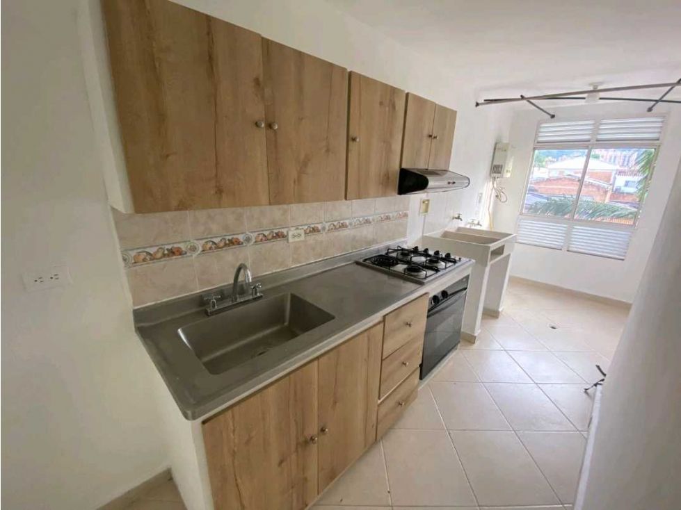 Apartamento en venta Antioquia Envigado Zona Centro 60 m2 Habitaciones 3 Baños 3 Garajes 0 Precio $400000000