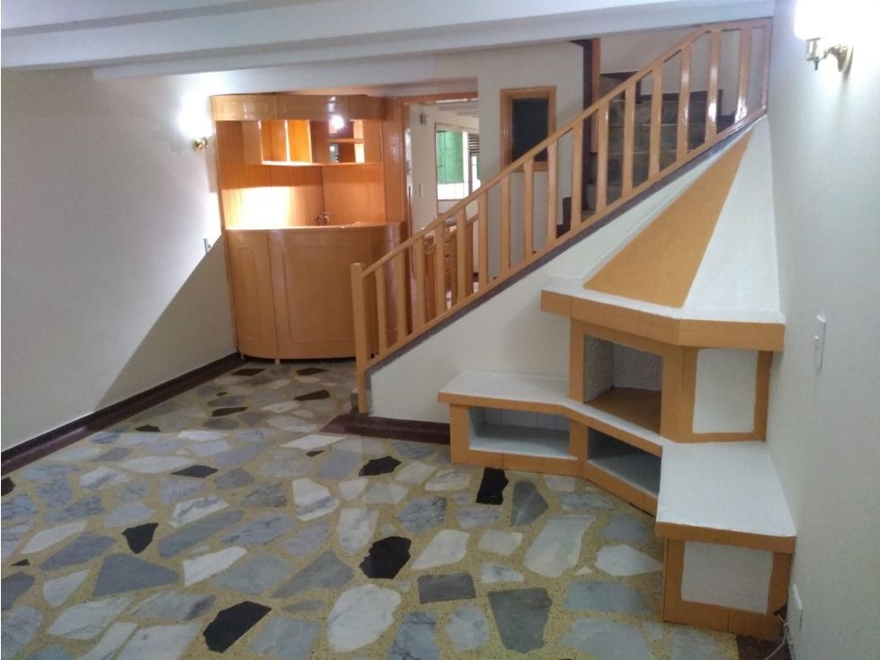 Casa en venta Cundinamarca Bogotá Villa Del Rio 184 m2 Habitaciones 4 Baños 3 Garajes 1 Precio $650000000