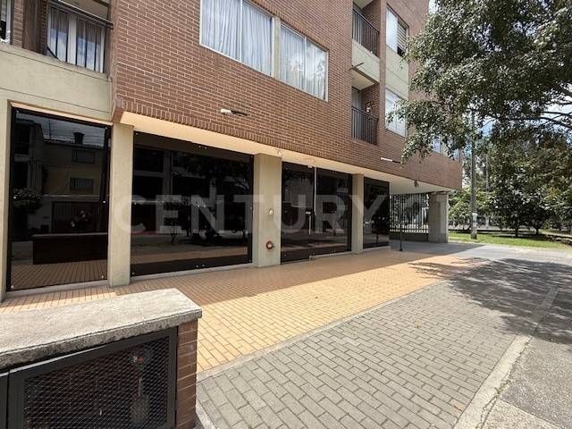 Apartaestudio en venta Cundinamarca Bogotá Villa Alsacia 2 34 m2 Habitaciones 1 Baños 2 Garajes 1 Precio $249000000