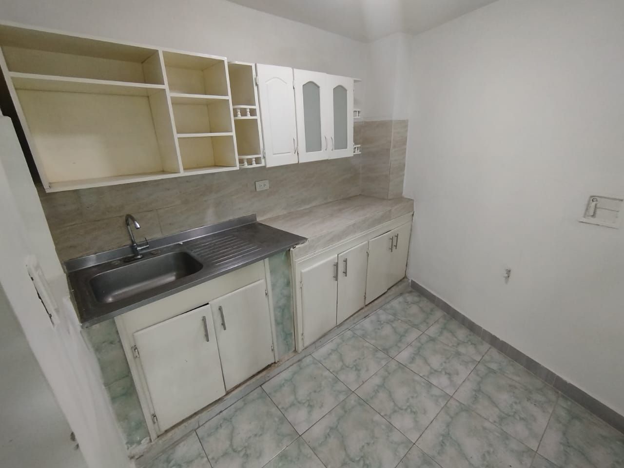 Local en arriendo Antioquia Medellín Trinidad 70 m2 Habitaciones 0 Baños 1 Garajes 0 Precio $2500000