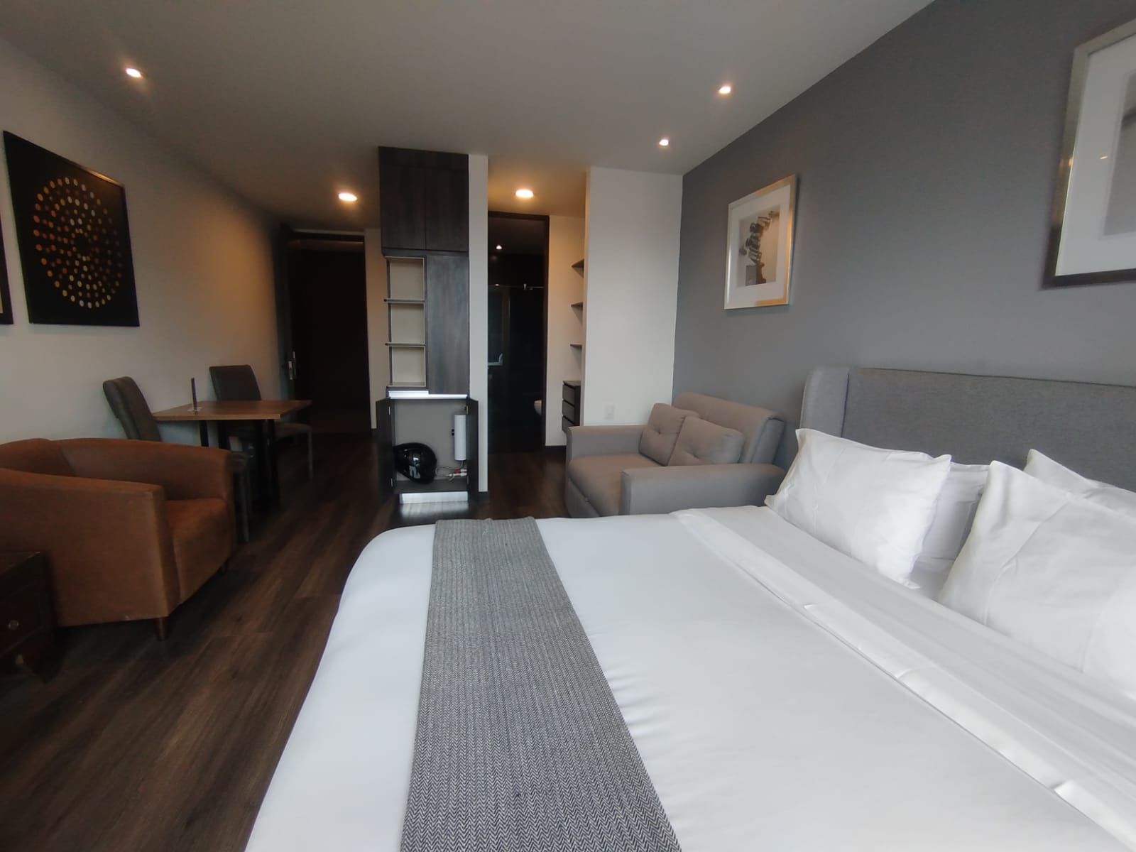 Apartaestudio en arriendo Cundinamarca Bogotá Chicó Norte 25 m2 Habitaciones 1 Baños 1 Garajes 0 Precio $3450000