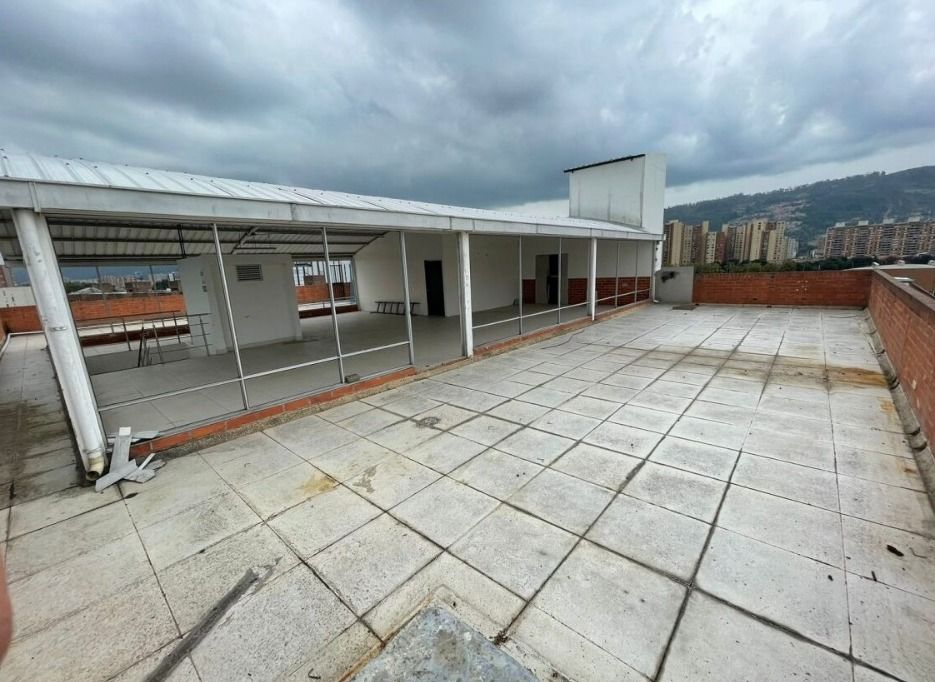 Bodega en arriendo Cundinamarca Bogotá Toberin 2195 m2 Habitaciones 0 Baños 6 Garajes 0 Precio $35000000