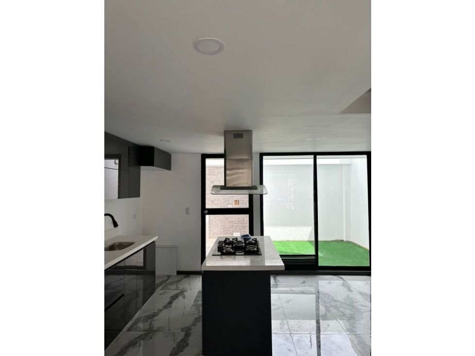 Casa en venta Cundinamarca Cota Cota 140 m2 Habitaciones 3 Baños 4 Garajes 2 Precio $590000000