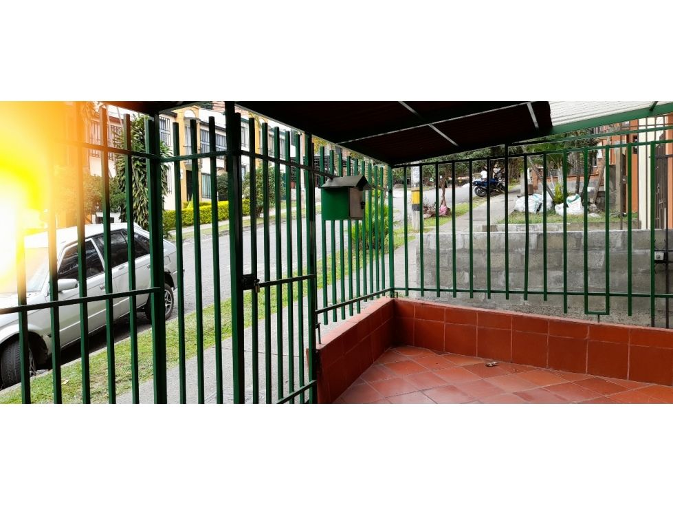 Casa en venta Antioquia Bello Marco Tulio Henao 100 m2 Habitaciones 3 Baños 2 Garajes 1 Precio $255000000