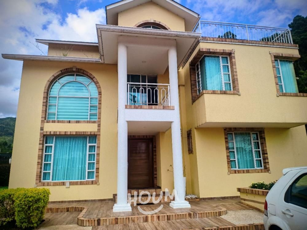 Casa en arriendo Cundinamarca Cota Cota 2514 m2 Habitaciones 4 Baños 7 Garajes 4 Precio $16000000