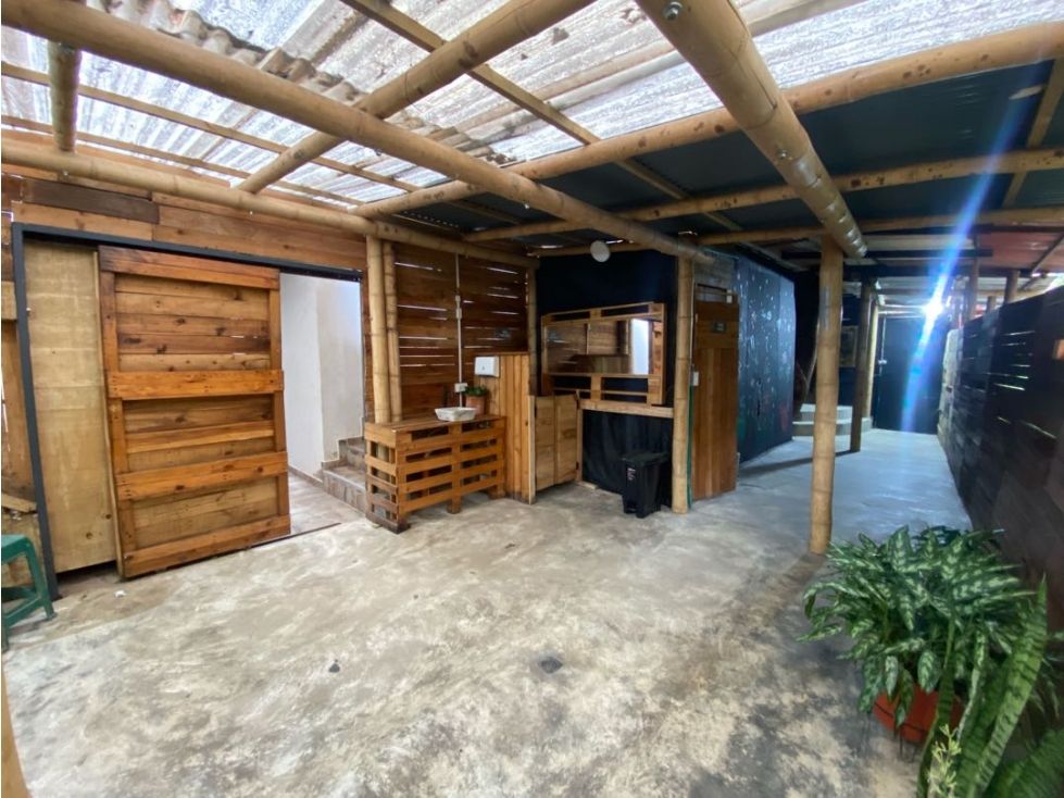 Local en arriendo Antioquia Bello Ub Villa Maria 30 m2 Habitaciones 0 Baños 2 Garajes 0 Precio $1400000