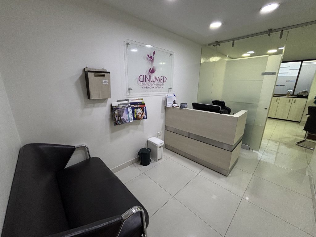 Consultorio en venta Cundinamarca Bogotá Santa Barbara Occidental 24 m2 Habitaciones 0 Baños 1 Garajes 1 Precio $295000000