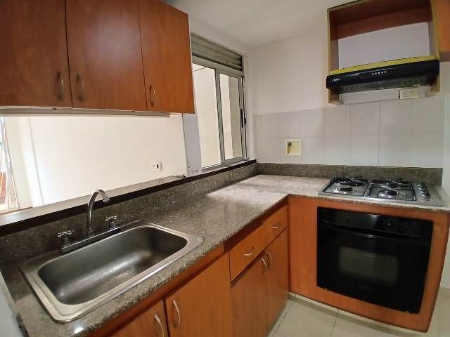 Apartamento en arriendo Antioquia Medellín Villanueva 75 m2 Habitaciones 3 Baños 2 Garajes 1 Precio $3300000