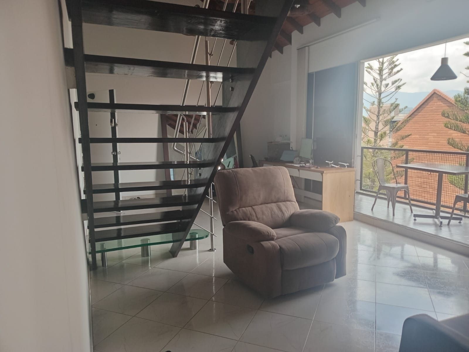 Apartamento en arriendo o venta Antioquia Medellín Alejandria 167 m2 Habitaciones 4 Baños 3 Garajes 1 Precio venta $1250000000 Precio arriendo $7200000