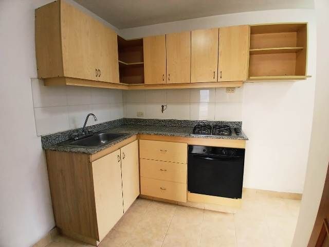 Apartamento en arriendo Antioquia Medellín Villanueva 85 m2 Habitaciones 3 Baños 2 Garajes 1 Precio $3800000